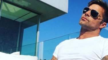 Ricky Martin comparte foto de su novio desde la cama (+Foto)
