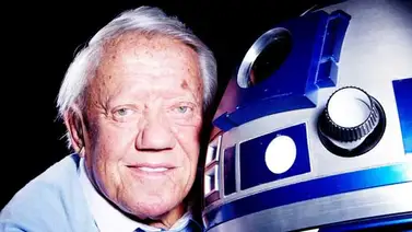 Muere a los 83 años Kenny Baker, el actor que dio vida a R2-D2 en "Star Wars" Muere a los 83 años Kenny Baker, el actor que dio vida a R2-D2 en "Star Wars"