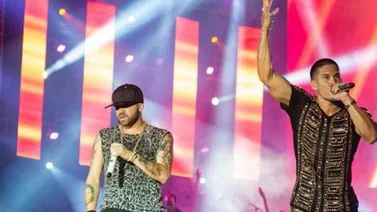 Chino y Nacho la partieron en los Premios Juventud (Fotos + Video)