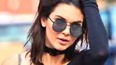 Kendall Jenner aparece… ¿con un piercing en el pezón?