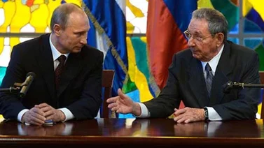 Putin felicita a Raúl Castro por su 85 cumpleaños