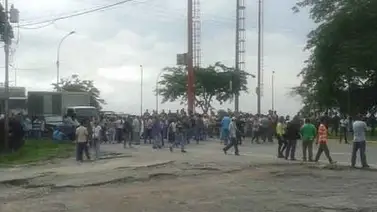 Educadores de Valles del Tuy también se alzaron por sus sueldos (+Fotos) Educadores de Valles del Tuy también se alzaron por sus sueldos (+Fotos)