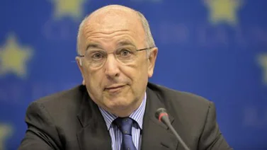 Almunia reconoce que Europa no estaba preparada para la crisis de refugiados
