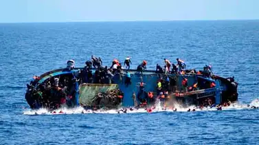 Barco con más de 500 inmigrantes se hunde en el Mediterráneo Barco con más de 500 inmigrantes se hunde en el Mediterráneo