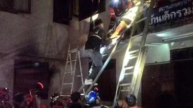 Incendio en un internado mata a 18 niñas en Tailandia