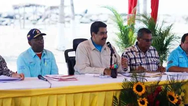Maduro: Se nos creó una mafia en 800-Salud y estaban bachaqueando medicinas