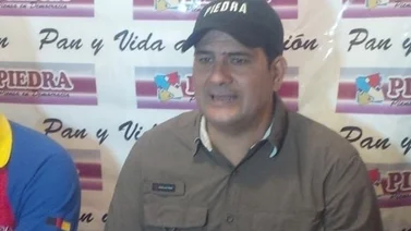 "Maduro para salvar su gobierno debe buscar al chavismo descontento"