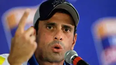 Capriles asegura tener la mitad de votantes necesarios para revocar a Maduro Capriles asegura tener la mitad de votantes necesarios para revocar a Maduro