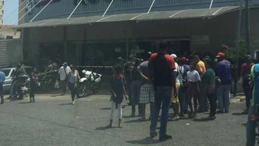 Protestantes en Vargas "no quieren bolsas de comida" (+Videos)
