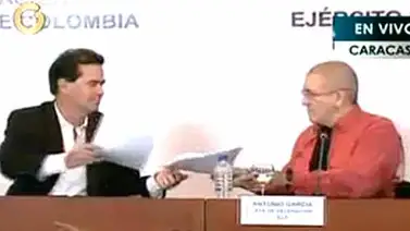 Gobierno colombiano y ELN firman agenda para procesos de paz Gobierno colombiano y ELN firman agenda para procesos de paz