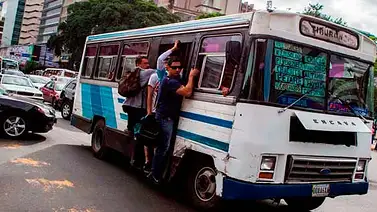 Critican aumento del pasaje para personas de la tercera edad Critican aumento del pasaje para personas de la tercera edad