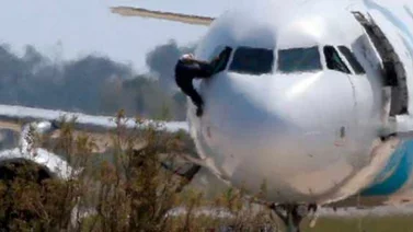 Secuestrados en vuelo de EgyptAir fueron liberados y el captor fue detenido