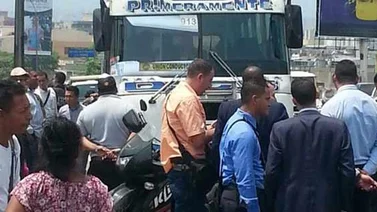 Dos antisociales muertos luego de robar una camioneta en La Urbina