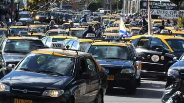 Uruguay eliminará pago en efectivo en los taxis por seguridad Uruguay eliminará pago en efectivo en los taxis por seguridad