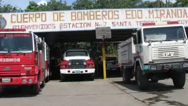 Delincuentes robaron vehículo y uniformes de Bomberos de Miranda Delincuentes robaron vehículo y uniformes de Bomberos de Miranda