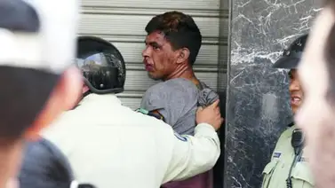 Intentaron linchar a un delincuente por robar a una mujer embarazada (+Fotos) Intentaron linchar a un delincuente por robar a una mujer embarazada (+Fotos)