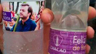 Ramón Muchacho ofreció disculpas por botellas de agua bendita con su foto