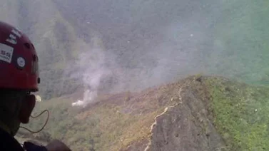 Controlado incendio forestal en el sector Monte Zerpa de Mérida