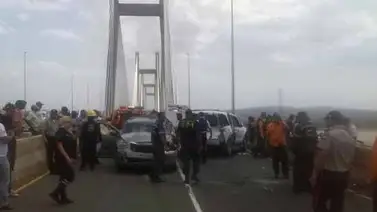 Cinco muertos en choque múltiple en el puente Orinoquia (+Fotos) Cinco muertos en choque múltiple en el puente Orinoquia (+Fotos)
