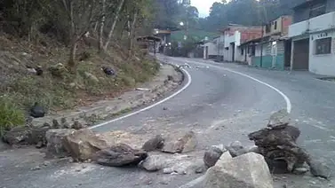 Vecinos y GNB se enfrentaron en El Playón, estado Mérida (+Fotos) Vecinos y GNB se enfrentaron en El Playón, estado Mérida (+Fotos)