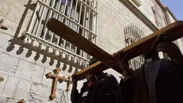 Miles de personas acuden a Jerusalén en Viernes Santo Miles de personas acuden a Jerusalén en Viernes Santo