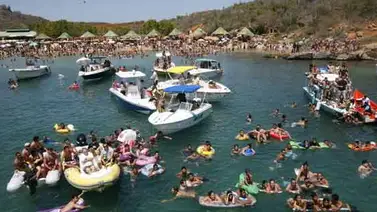 Más de 620 mil personas han llegado a las playas de Anzoátegui esta Semana Santa Más de 620 mil personas han llegado a las playas de Anzoátegui esta Semana Santa
