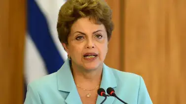 Mayoría brasileña pide la salida de Dilma Rousseff Mayoría brasileña pide la salida de Dilma Rousseff