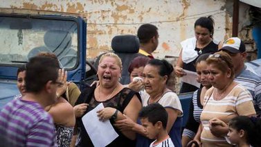 Nueve cuerpos fueron enterrados en Tumeremo (+Fotos)