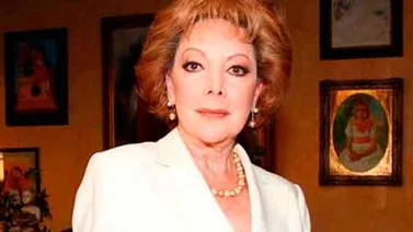 Así fue la caída de la actriz Jaqueline Andere en el teatro (+Video)