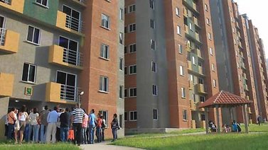 Banca tendrá 60 días para aprobar créditos de viviendas del 0800 MI HOGAR