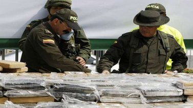 Incautan en Colombia 347 kilos de cocaína en velero de bandera francesa