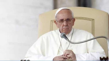 El Papa dice que aunque la iglesia este agitada y sacudida no se derrumba