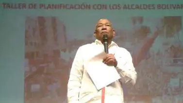 Istúriz informó que se están elaborando "medidas tributarias" con la asistencia de Correa Istúriz informó que se están elaborando "medidas tributarias" con la asistencia de Correa