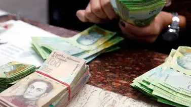 Gobierno hace de "tripas corazón" para pagar sueldos Gobierno hace de "tripas corazón" para pagar sueldos