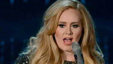 "Hello" de Adele destronó a "Gangnam Style" al alcanzar mil millones de vistas