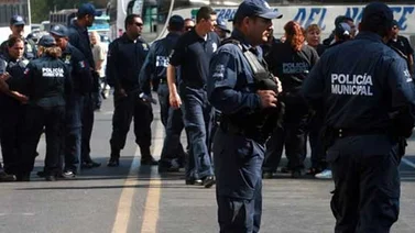 Detienen 4 policías en México vinculados con desaparición de cinco jóvenes