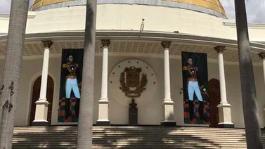 Retrato de Simón Bolívar vuelven a la AN