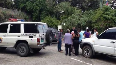 Seis uniformados heridos deja ataque con fusiles a comisión policial en Santa Lucía