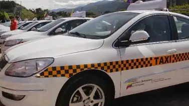 Más de 200 taxistas del Zulia son ahora propietarios de sus vehículos Más de 200 taxistas del Zulia son ahora propietarios de sus vehículos
