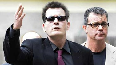 Charlie Sheen confirma que es VIH positivo