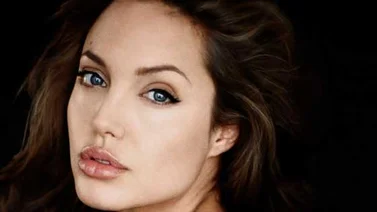 Angelina Jolie se le hizo difícil dirigir y actuar en escena de sexo con su esposo