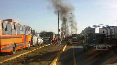 Protesta tranca la vía entre Quibor-Barquisimeto