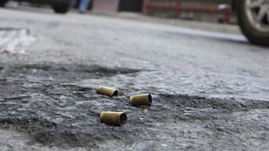 Delincuente resulta abatido al intentar robar a dos Polizamora