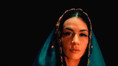 Diosa Canales se transforma en la "Virgen María"