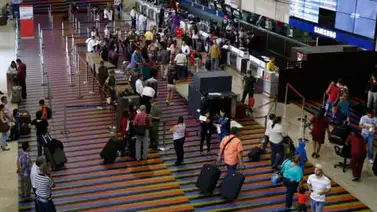 Usuarios piden un aeropuerto que esté "por todo lo alto" Usuarios piden un aeropuerto que esté "por todo lo alto"