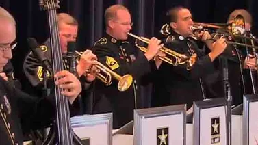 Tuiteros recuerdan homenaje que el ejército norteamericano le rindió a Simón Díaz (+Video)