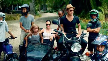 La familia Pitt Jolie apoderados de la última edición de Vogue (+Fotos) La familia Pitt Jolie apoderados de la última edición de Vogue (+Fotos)