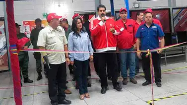 Maduro anunció el lanzamiento de tres nuevos modelos de teléfonos móvil Maduro anunció el lanzamiento de tres nuevos modelos de teléfonos móvil