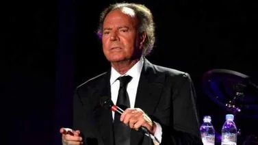 Julio Iglesias: Trump me parece un gilipollas
