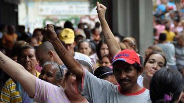 "Controles implementados no sirven para acabar con las colas"